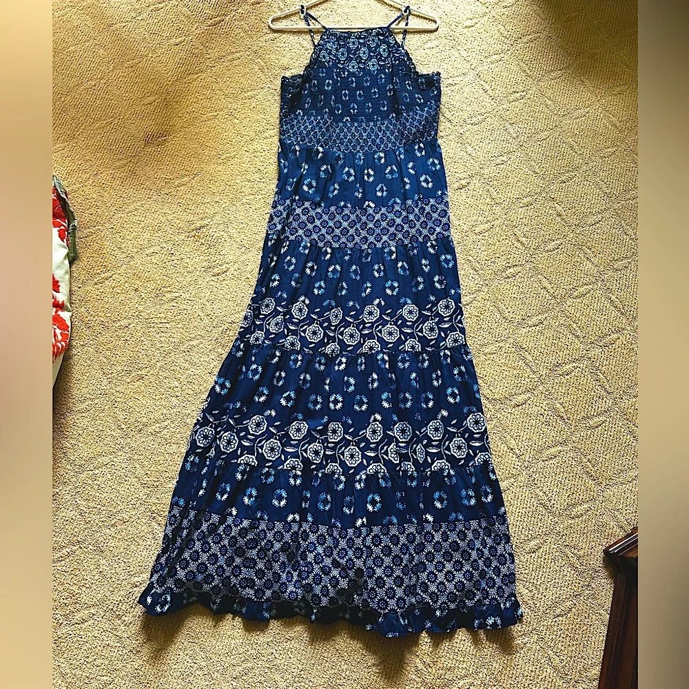 Gorgeous Ann Taylor Maxi Dress - Picture 1 of 3